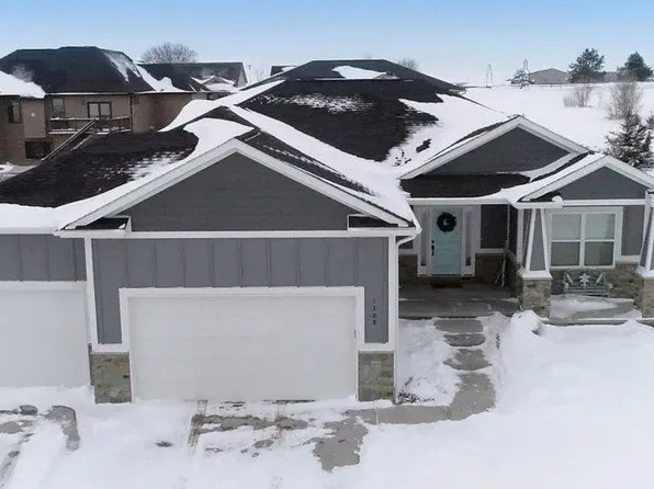 1309 Autumn Rd, Hickman, NE 68372