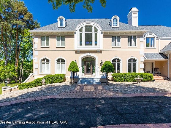 4th image of 6401 Pine Hollow Dr