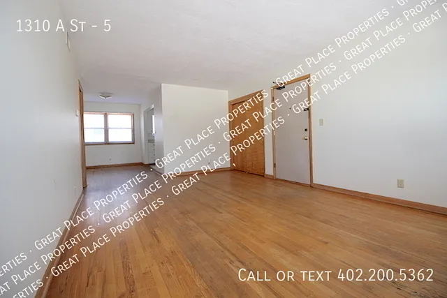 1310 A St #5 — Photo 5