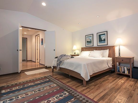 5th image of 18759 58th Ave NE