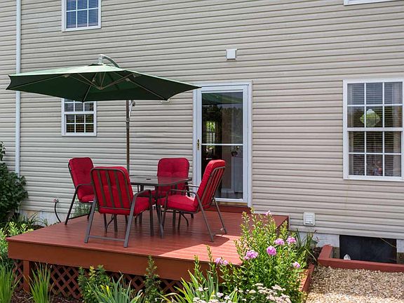 2nd image of 224 Tara Dawn Cir