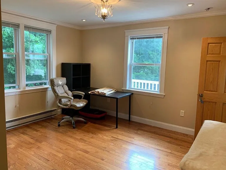 12 Dunstan St #1 — Photo 1