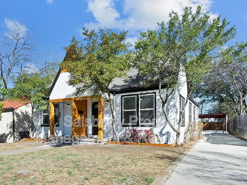 Building Photo - 3772 W 6th St