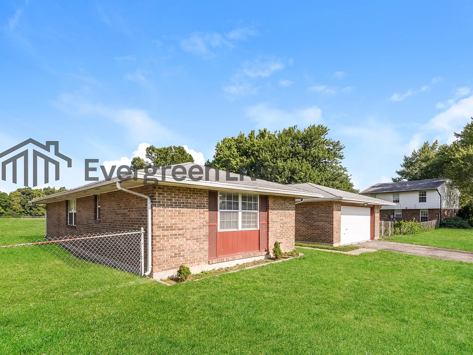 3 bed, 2.0 bath, 1757 sqft, $1,645 — Photo 3