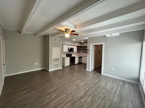 Floor plan 202