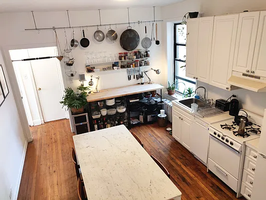 Rented by Building Equity Real Estate LLC | media 56