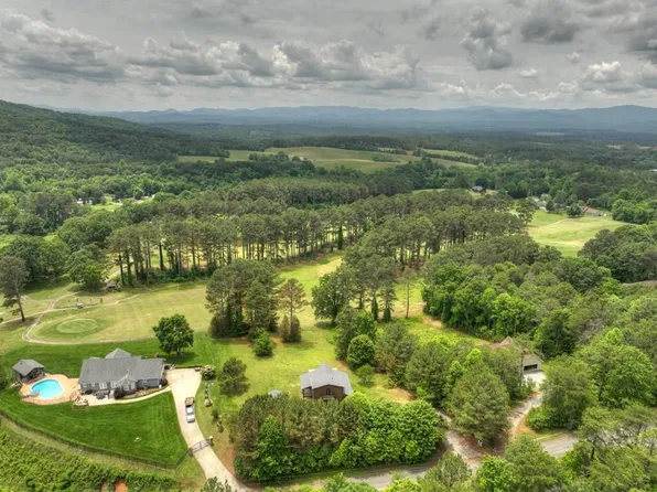 376 Belaire Dr, Copperhill, TN 37317