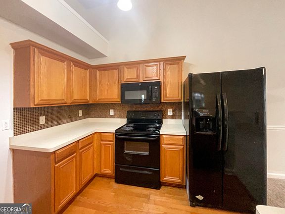 2nd image of 5945 Raventree Ct