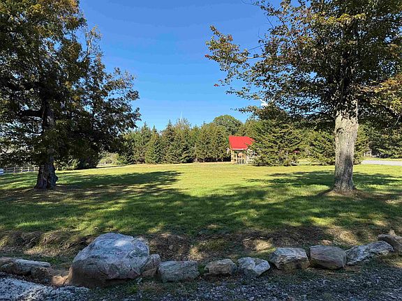 3rd image of 3291 Grassy Ridge Rd