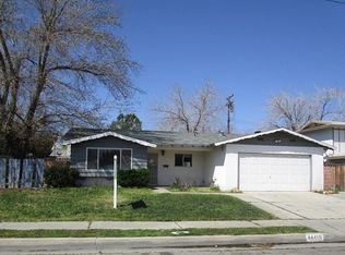 44415 8th St E, Lancaster, CA 93535