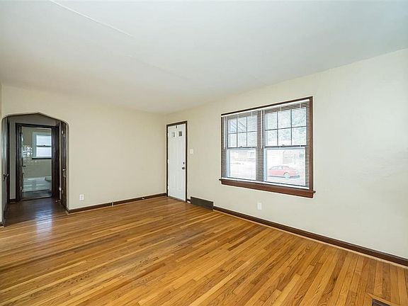 2nd image of 8942 Whitstone Ct