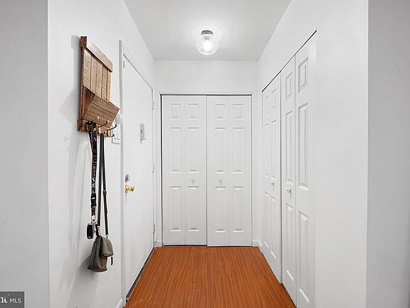 5th image of 5034 W Brigantine Ct #5034