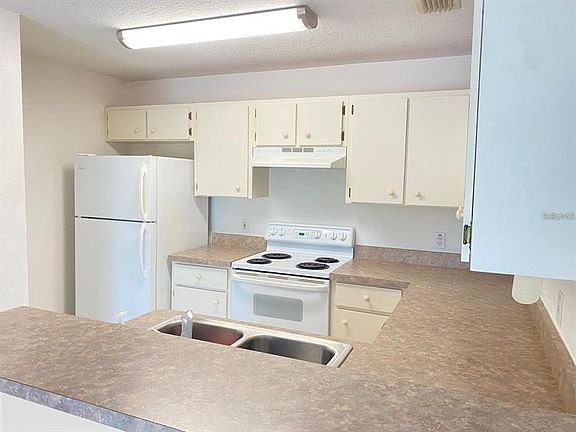 5th image of 345 E Ohio Ave #347