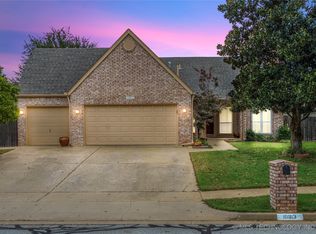10813 E 115th Pl S, Bixby, OK 74008