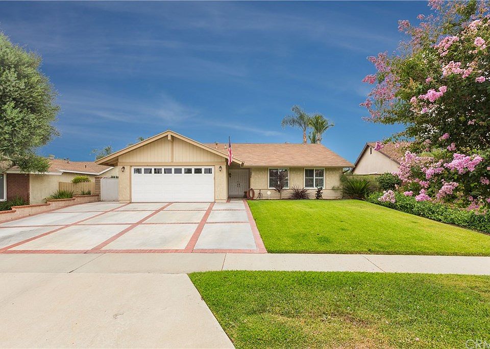 1st image of 4011 Hickory Ln