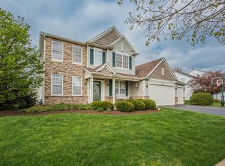 2076 Lily Pond Ln, South Elgin, IL 60177