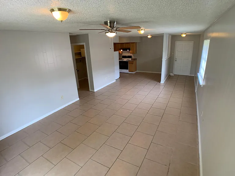 2658 Tifton Ave — Photo 2