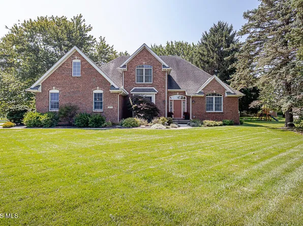 970 Ohio Ave, Elmore, OH 43416