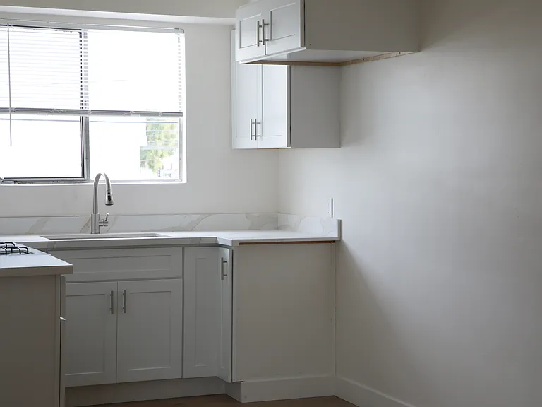 Oxnard apartments — Photo 28
