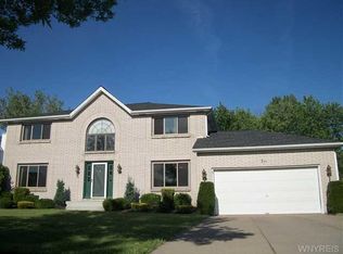 5 Hidden Trl, Lancaster, NY 14086