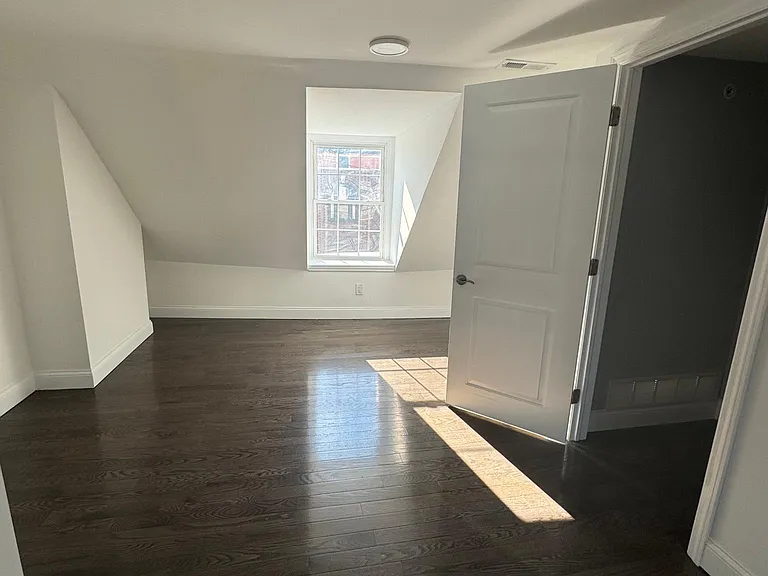 163 Brown St #3 — Photo 7