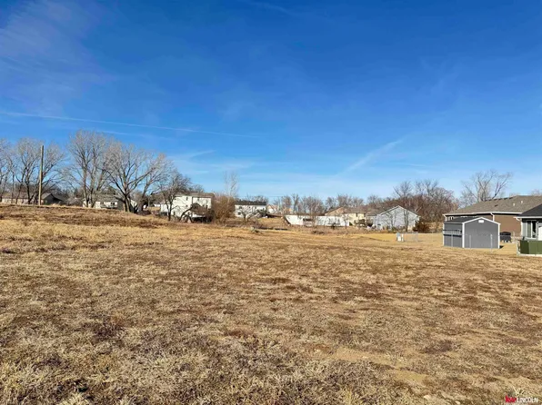 1240 Evergreen Rd, Bennet, NE 68317