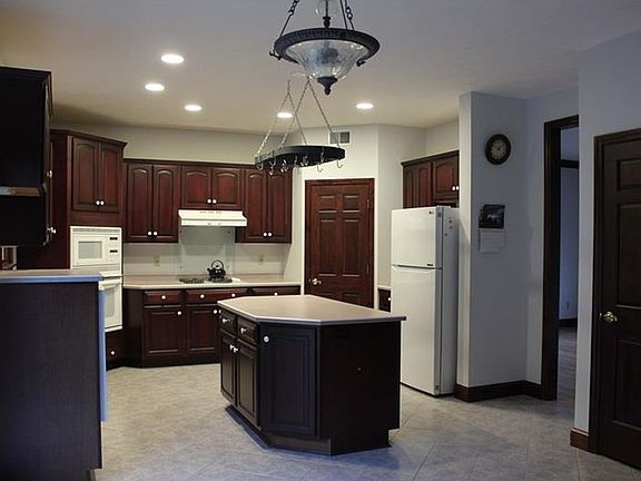 5th image of 5062 Cypress Dr