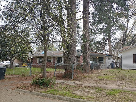 3rd image of 3019 Glenwick St