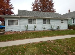 303 E Main St, Marengo, IA 52301