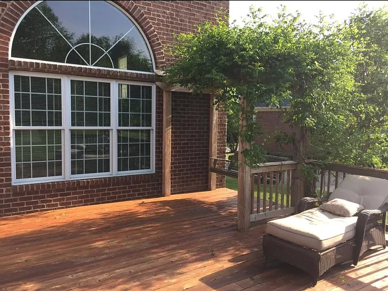 113 Wheeler Dr — Photo 2