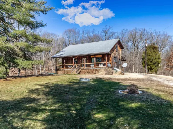 6822 Hadley Rd, Gentryville, IN 47537