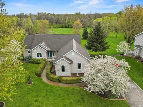 928 N Old Orchard Dr, Warsaw, IN 46582