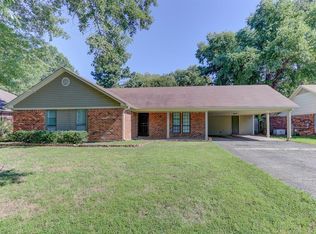 6878 Glenwick Dr, Memphis, TN 38141