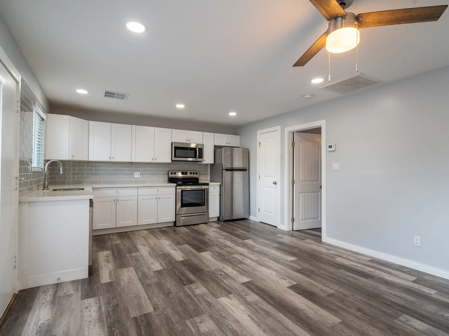 1421 South Rita Lane - 2 — Photo 3