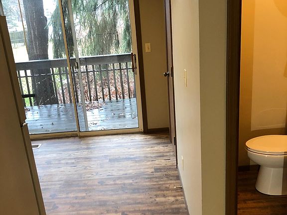2nd image of 1316 Sackett Ave APT 20