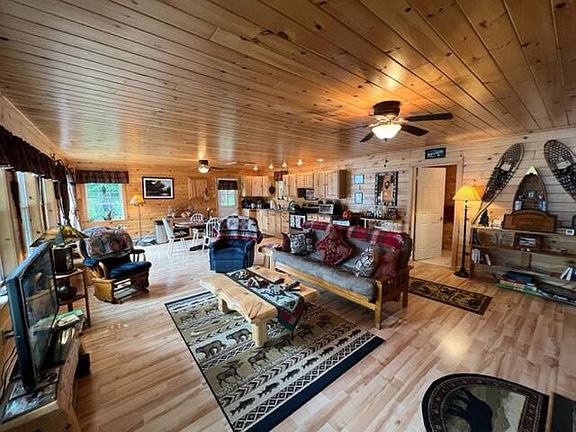 4th image of 155 Eagle Pond Rd