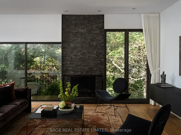 20 Connable Dr, Toronto, ON M5R 1Z8