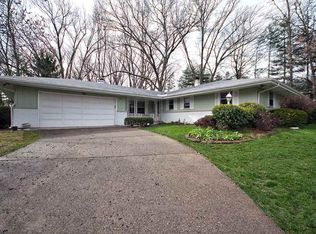 2 Gruber Ln, Elkhart, IN 46514