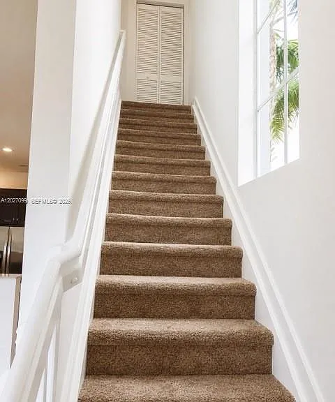 1370 NW 34th Way #1370 — Photo 3