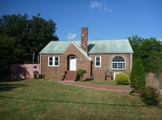 332 Chapel Hill Rd, Burlington, NC 27215