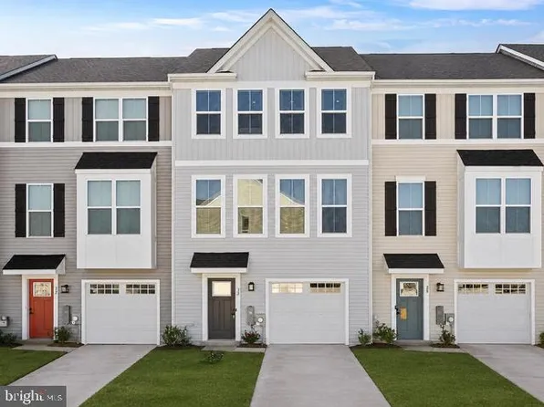 30 Sand Hills Dr, Williamstown, NJ 08094