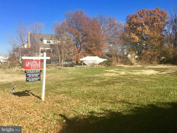 Holly Tree Rd, Middle River, MD 21220