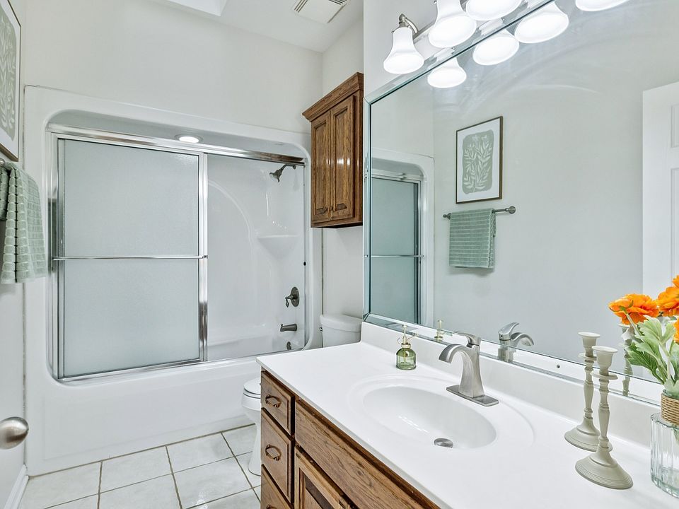 28th image of 4024 Williamsport Pike