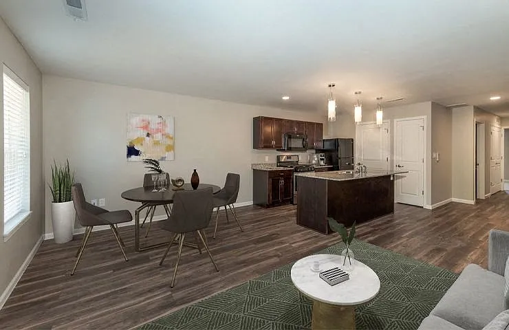 Maple Lane Apartments — Photo 4