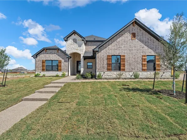 2124 Holborn St, Lorena, TX 76655