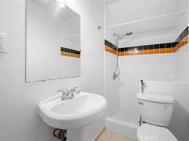 216 E Windsor Rd #2 — Photo 19