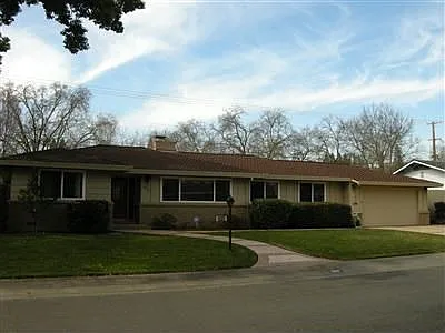 3856 Exmoor Cir photo 1