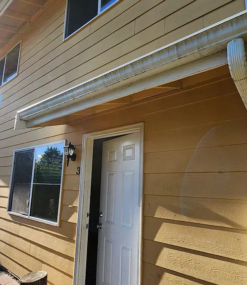 Central Everett 4-Plex — Photo 2