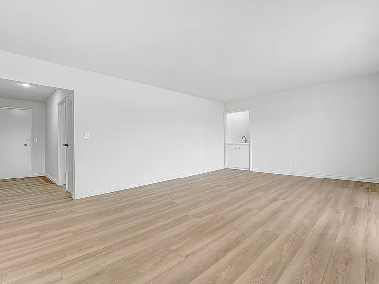 1002 12th St in Santa Monica - North of Wilshire Blvd! — Photo 16