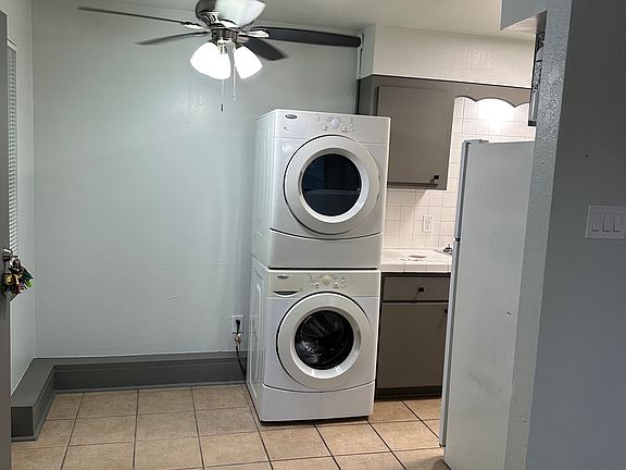 2nd image of 310 S 10th St #12